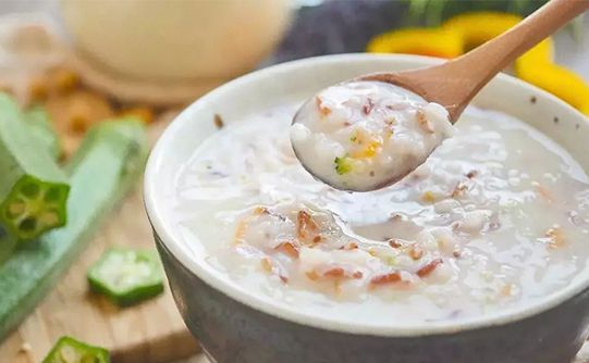 如(rú)何安排寶寶一(yī)天的(de)飲食？